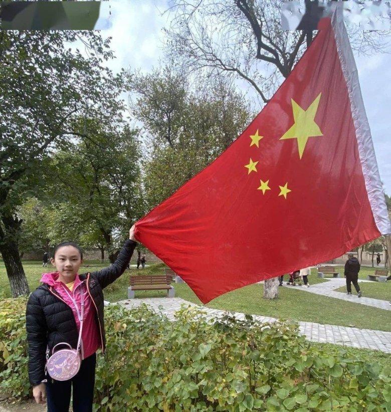 有段时间没跟女生聊天了,今天平安夜,想送个小礼物给她,可以吗?小白如何解答蜗牛问答?
